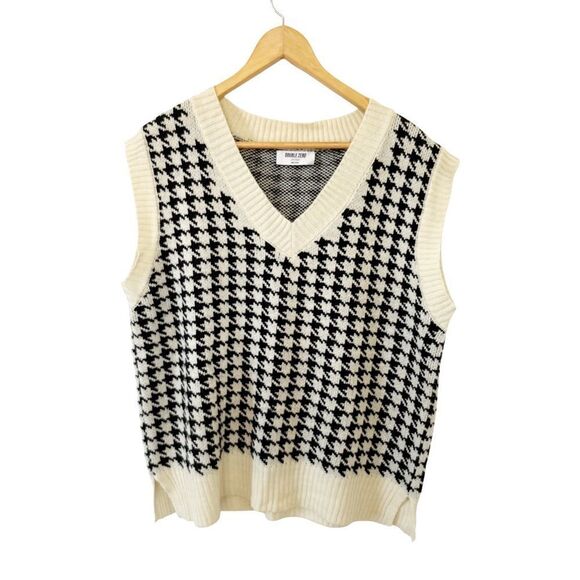 Double Zero Black Cream Houndstooth Pattern Oversized V-neck Vest - Picture 1 of 7